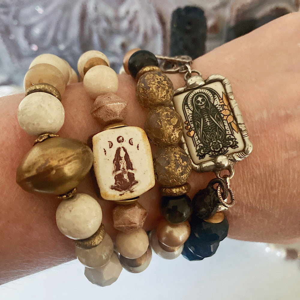 Women’s Enamel Santa Muerte Talisman Sugar Skull Mystical Gothic Skull Labradorite Clasp Bracelet