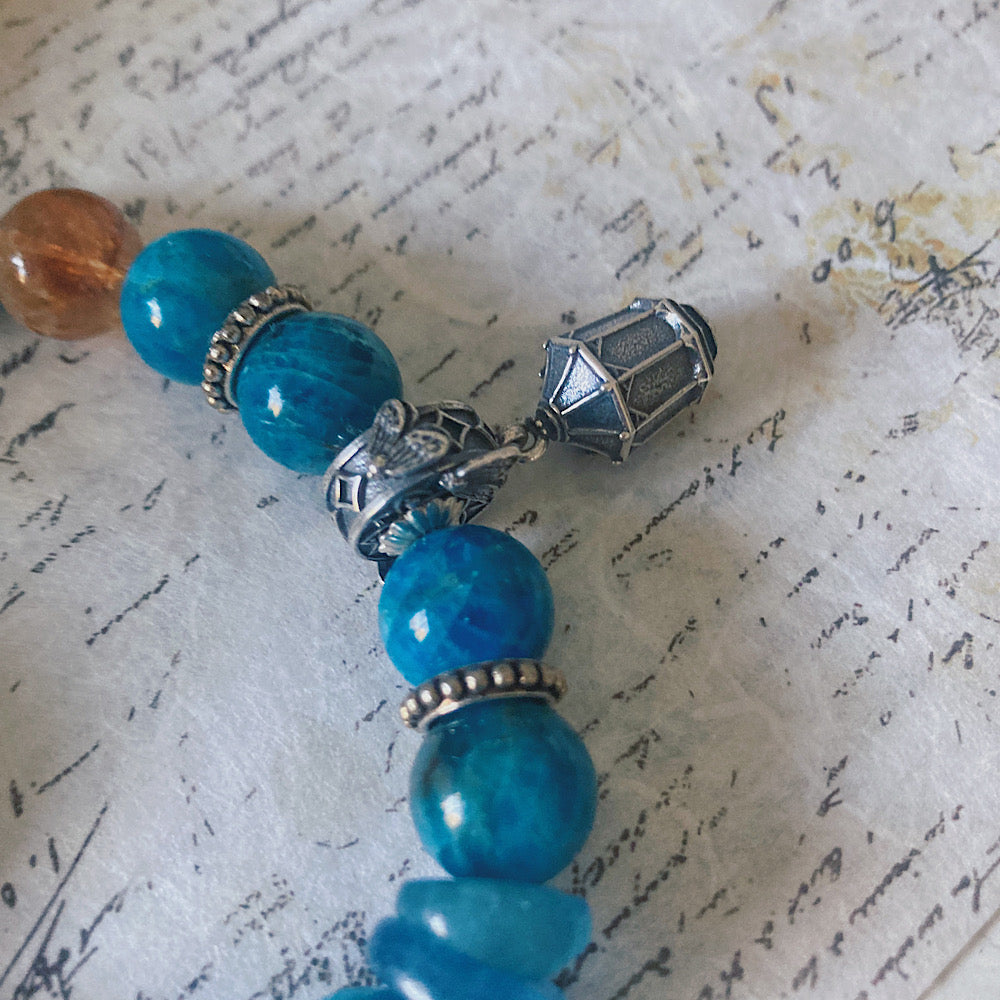 Women’s Winter Owl Spirit Animal Mystical Lantern Stretch Bracelet