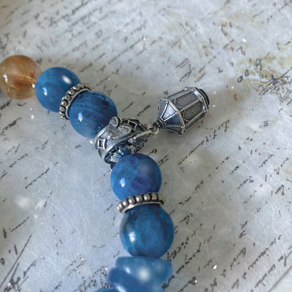 Women’s Winter Owl Spirit Animal Mystical Lantern Stretch Bracelet