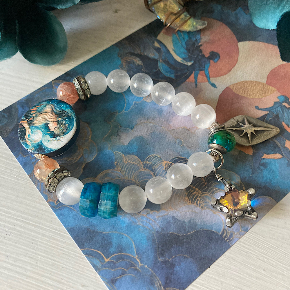 Women’s Fortune Teller Lunar Witchy Celestial Talisman Stretch Bracelet