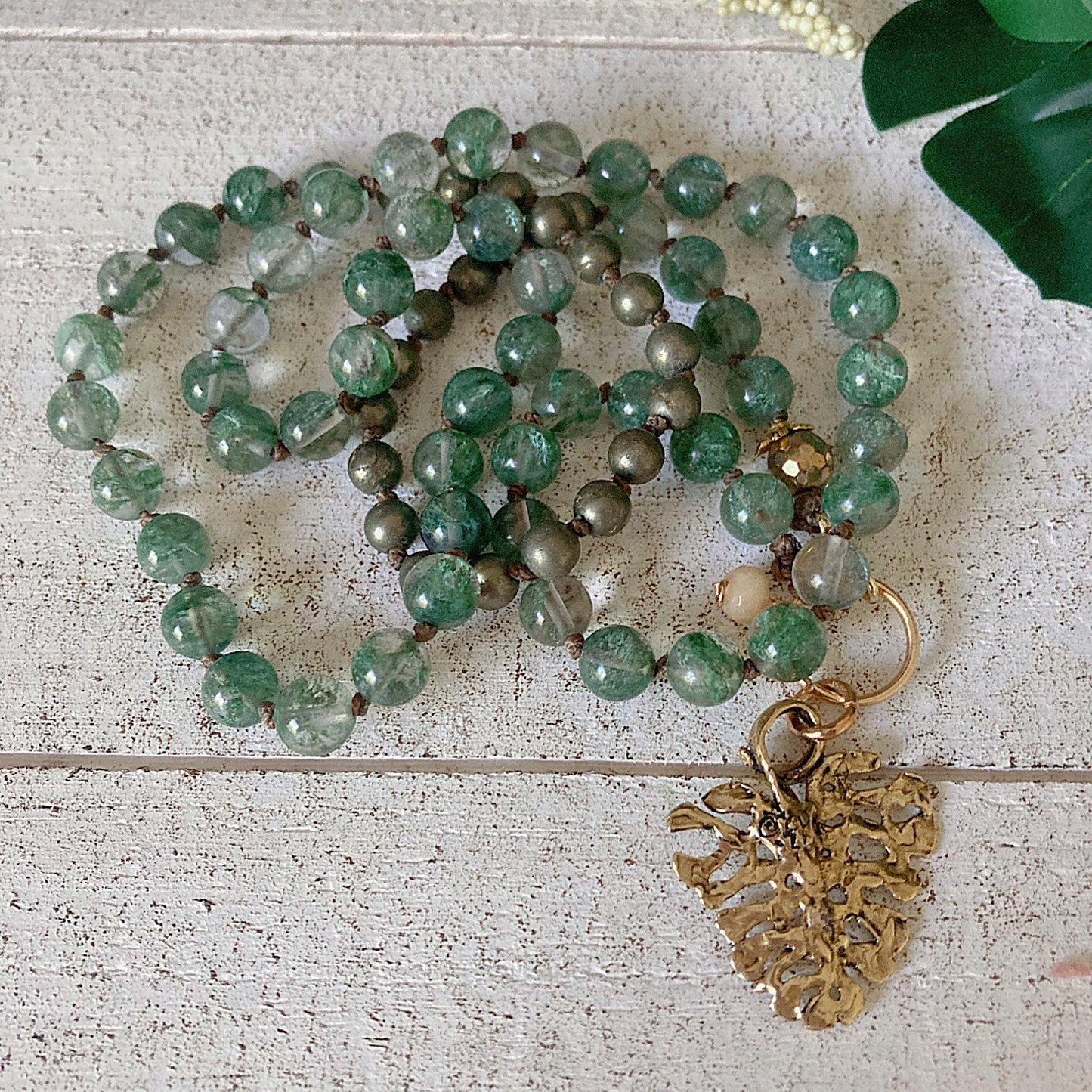 Women’s Monstera Green Academia Knotted Necklace