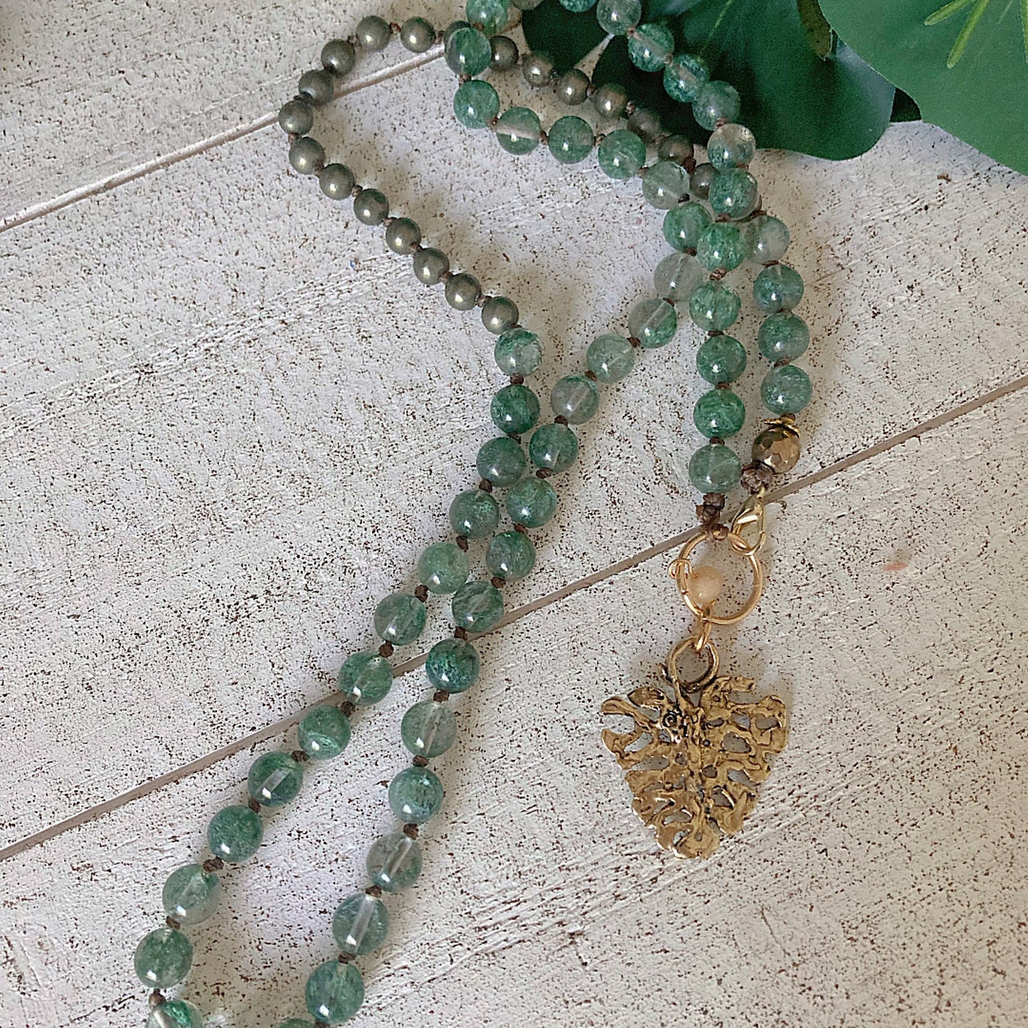 Women’s Monstera Green Academia Knotted Necklace